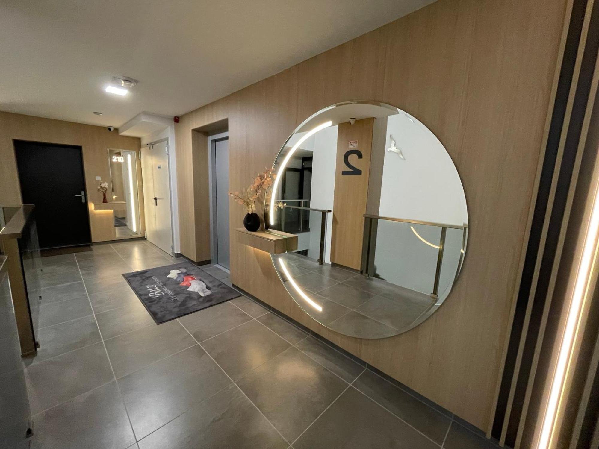 Karzo Property Lk 204 Budapeste Exterior foto
